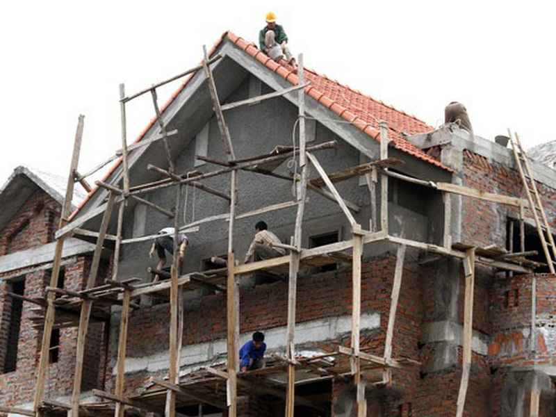 Làm nhà hay gặp hạn là hiện tượng tương đối phổ biến khiến nhều gia đình lo lắng